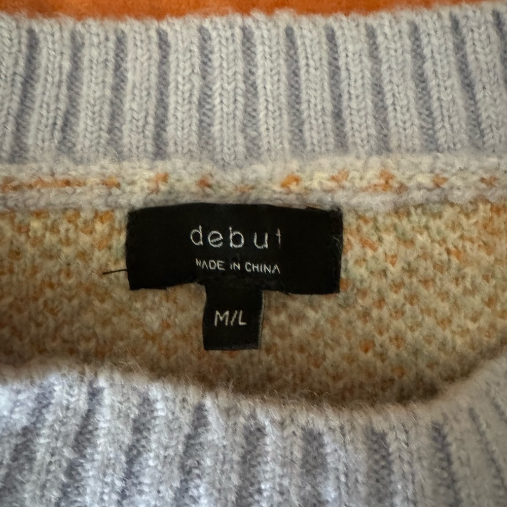 Sweater - Picture 2 of 2
